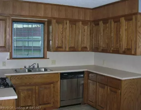 2530 Raleigh, Fort Smith, AR 72901 photo 2