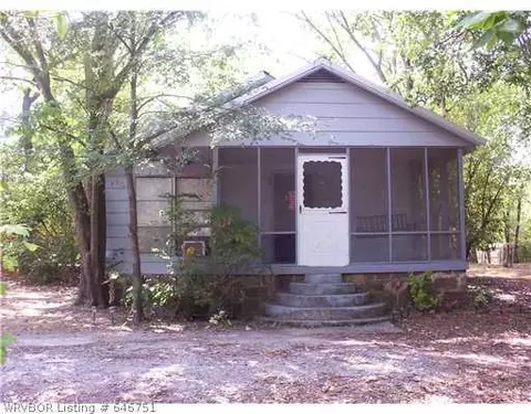 401 4th St, Lavaca, AR 72941 photo 1