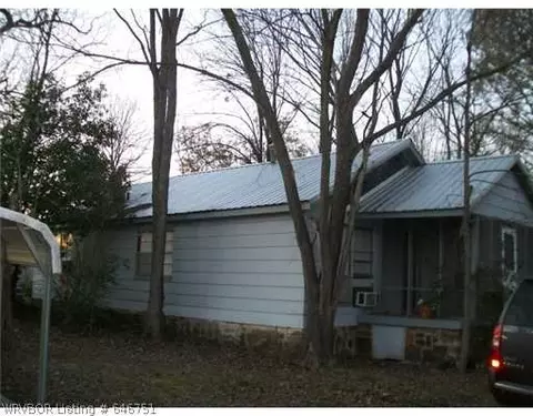 401 4th St, Lavaca, AR 72941 photo 2