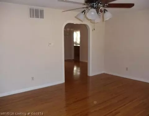 4004 S P St, Fort Smith, AR 72903 photo 2