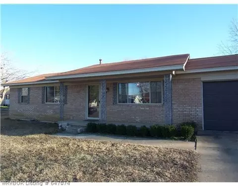 214 Baylor Cir, Fort Smith, AR 72908 photo 2