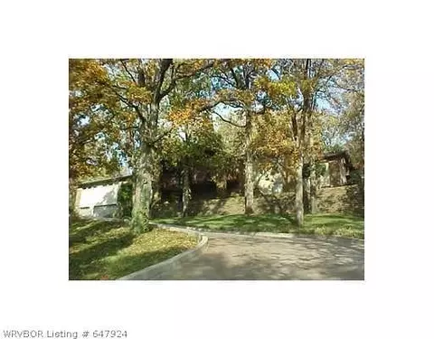 3407 Old Oaks Ln, Fort Smith, AR 72903 photo 1