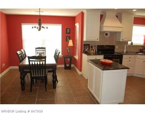 12805 Limestone Dr, Fort Smith, AR 72916 photo 5