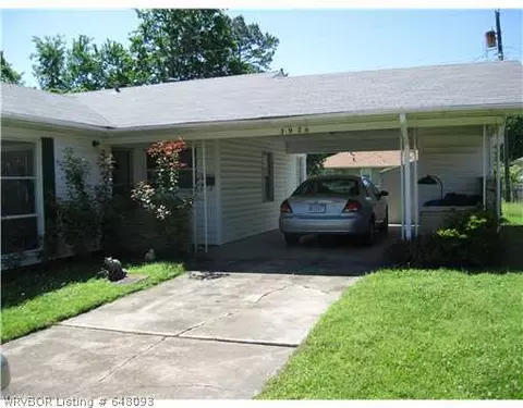 3926 Ridgeway Dr, Fort Smith, AR 72904 photo 2
