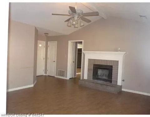 708 J St, Barling, AR 72923 photo 2