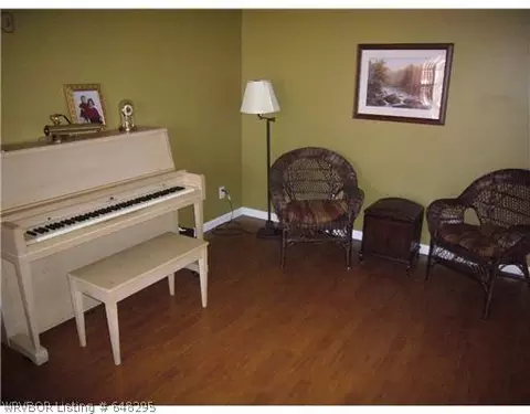 2672 S Enid Pl, Fort Smith, AR 72901 photo 2