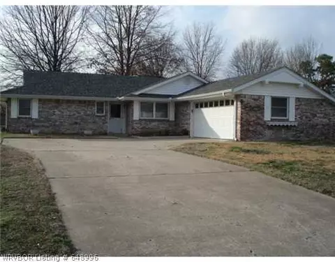8006 Clover Dr, Fort Smith, AR 72908 photo 1