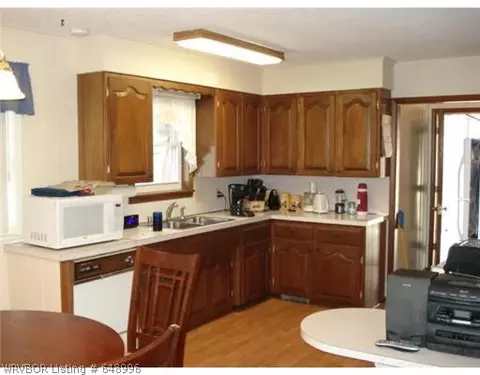 8006 Clover Dr, Fort Smith, AR 72908 photo 5