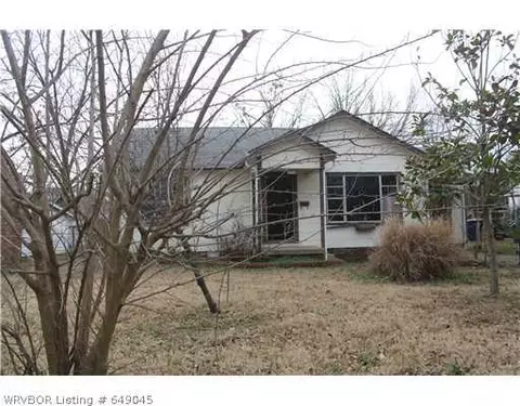 3712 Morris Dr, Fort Smith, AR 72904 photo 1
