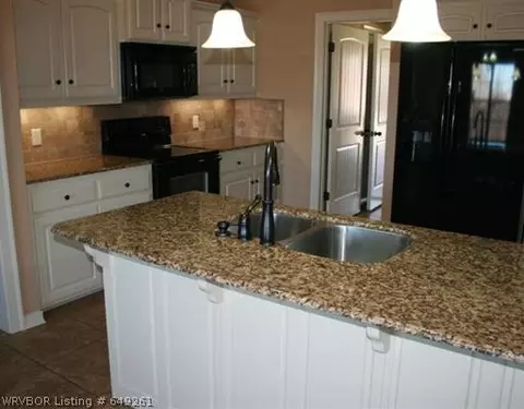 5615 S Thomas Rd, Fort Smith, AR 72916 photo 4