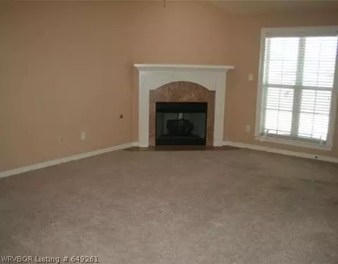 5615 S Thomas Rd, Fort Smith, AR 72916 photo 2