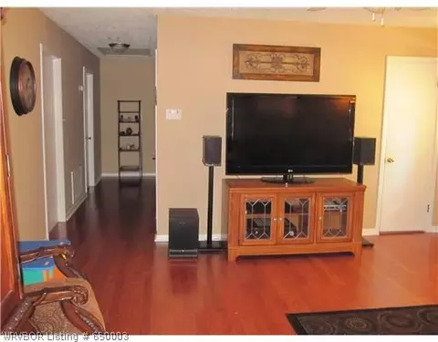 7424 Cheryl Ln, Fort Smith, AR 72908 photo 3