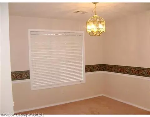 6311 Fallstone Rd, Fort Smith, AR 72916 photo 3