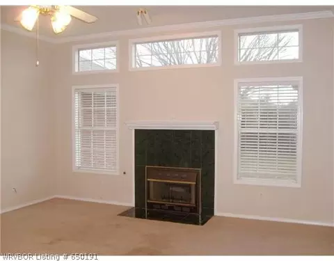 6311 Fallstone Rd, Fort Smith, AR 72916 photo 2