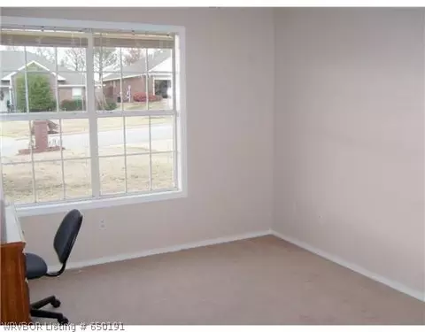 6311 Fallstone Rd, Fort Smith, AR 72916 photo 11