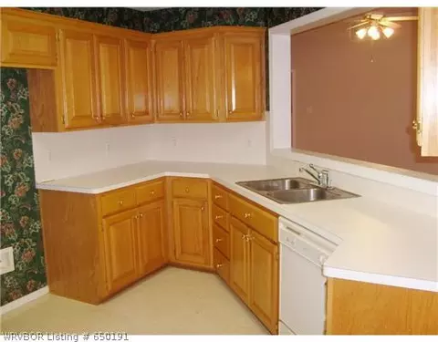 6311 Fallstone Rd, Fort Smith, AR 72916 photo 4