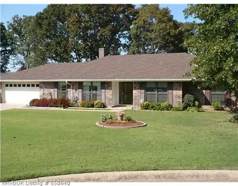 7815 Camelot Cir, Fort Smith, AR 72903 photo 1