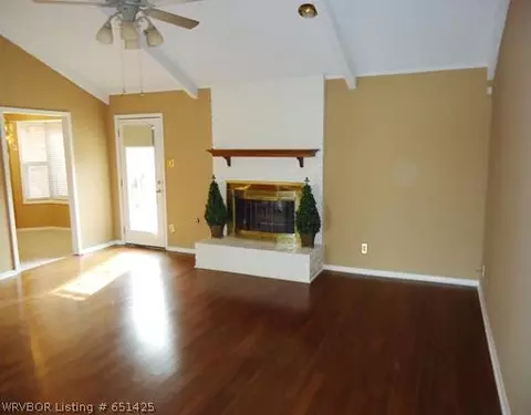 11006 Hunters Point Rd, Fort Smith, AR 72903 photo 2