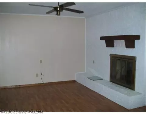 8000 Clover Dr, Fort Smith, AR 72908 photo 3