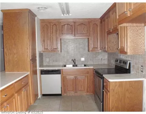 8810 Houston St, Fort Smith, AR 72903 photo 3