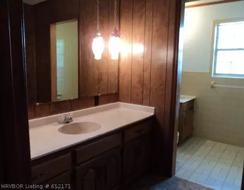 302 N Maple St, Hartford, AR 72938 photo 9