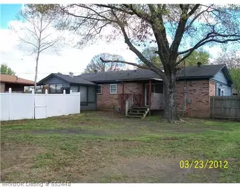2410 Barbara Ln, Lavaca, AR 72941 photo 2