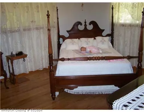 104 Pierce St, Paris, AR 72855 photo 6
