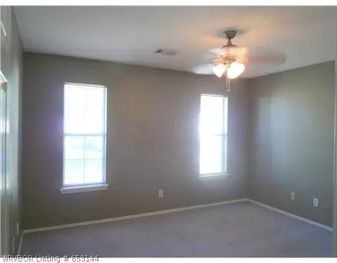 9809 Hanover Cir, Fort Smith, AR 72908 photo 14