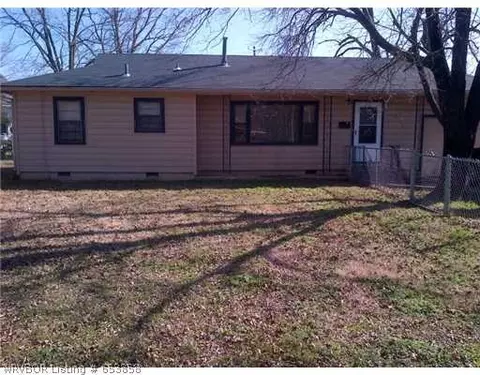 3002 N L St, Fort Smith, AR 72901 photo 1