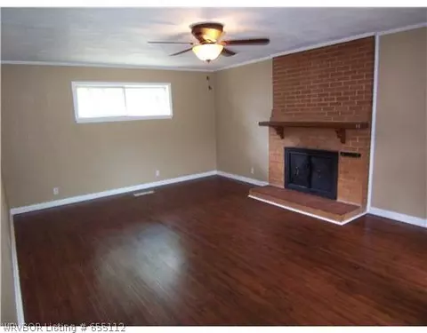1417 N 58th Ter, Fort Smith, AR 72903 photo 2