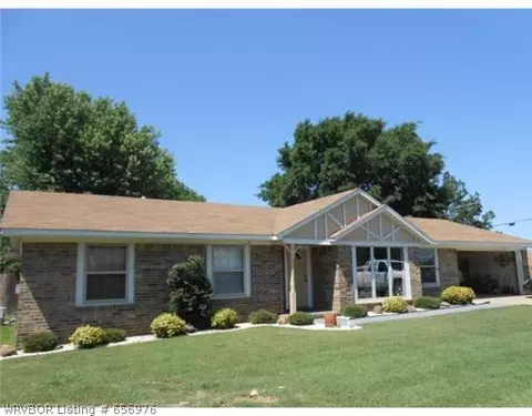 8213 Mark Ln, Fort Smith, AR 72903 photo 1