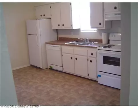 1421 N 21 St, Fort Smith, AR 72904 photo 2