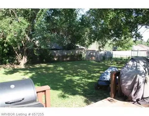 908 3rd Ter, Barling, AR 72923 photo 6