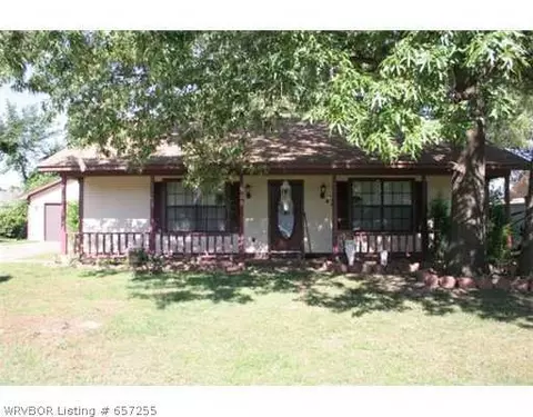 908 3rd Ter, Barling, AR 72923 photo 1
