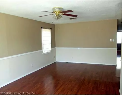 1709 S V St, Fort Smith, AR 72901 photo 2