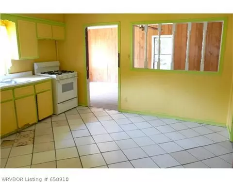 3201 Oak Grove St, Fort Smith, AR 72904 photo 3