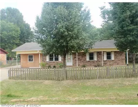207 Ohio Ln, Lavaca, AR 72941 photo 1