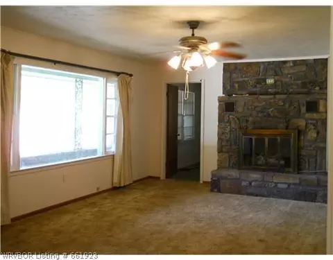 1141 E 6th St, Waldron, AR 72958 photo 4