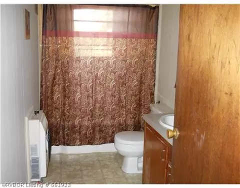 1141 E 6th St, Waldron, AR 72958 photo 9