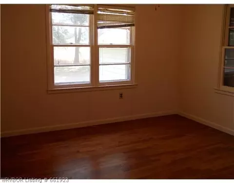 1141 E 6th St, Waldron, AR 72958 photo 6