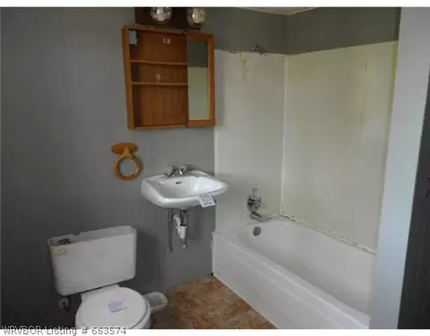 488 Sycamore St, Waldron, AR 72958 photo 6