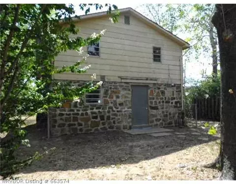 488 Sycamore St, Waldron, AR 72958 photo 9