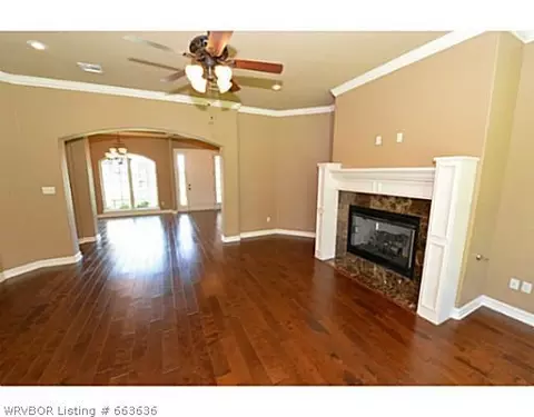 301 Crescent Dr, Fort Smith, AR 72916 photo 8