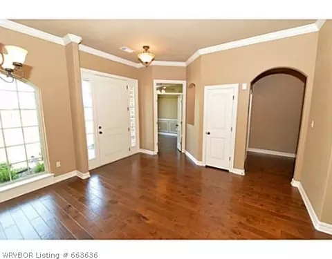 301 Crescent Dr, Fort Smith, AR 72916 photo 5