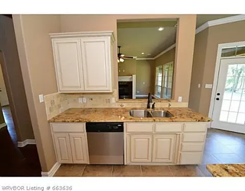 301 Crescent Dr, Fort Smith, AR 72916 photo 12