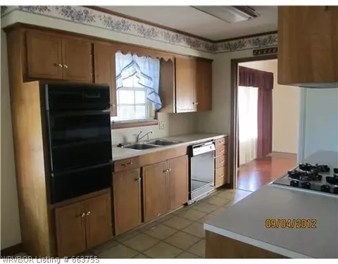503 Elm St, Paris, AR 72855 photo 8