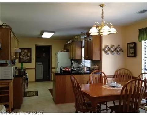 804 Tiffany Dr, Lavaca, AR 72941 photo 2