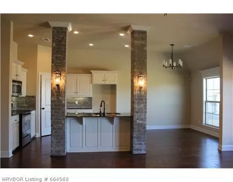 5711 Williamson Place Dr, Fort Smith, AR 72916 photo 4