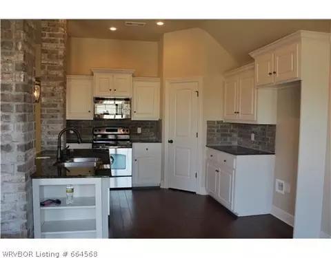 5711 Williamson Place Dr, Fort Smith, AR 72916 photo 3