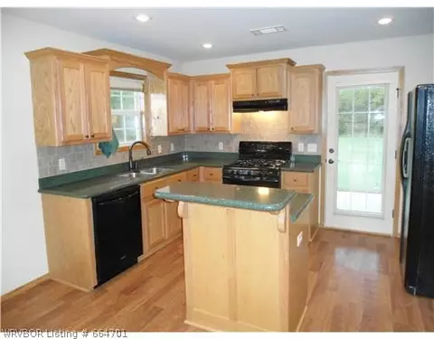820 S 15th St, Lavaca, AR 72941 photo 3